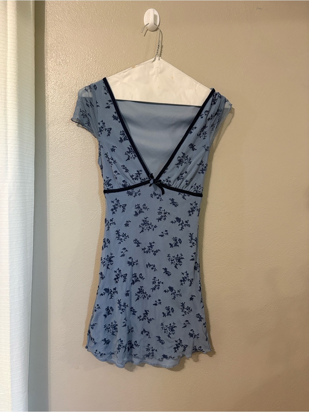 Motel-Rocks blue floral print fitted mini dress - Picture 2 of 5